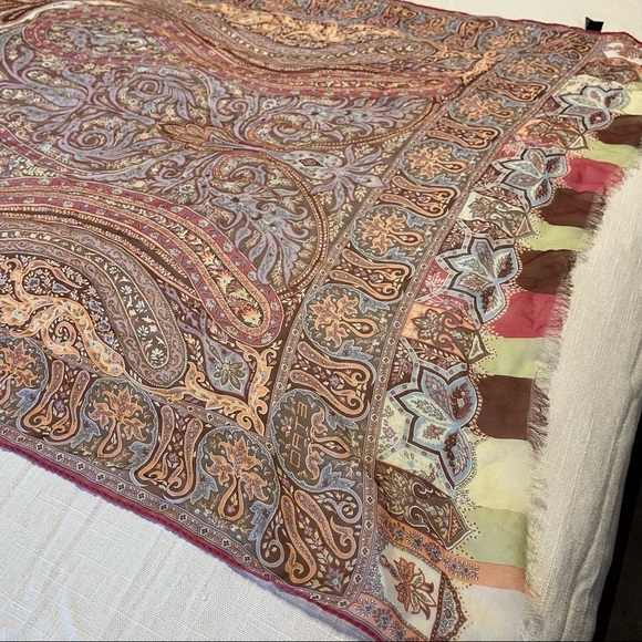 ETRO Paisley Long Scarf Pochette Wrap Multicolor Silk Lightweight 26”x64” Italy - Picture 4 of 12